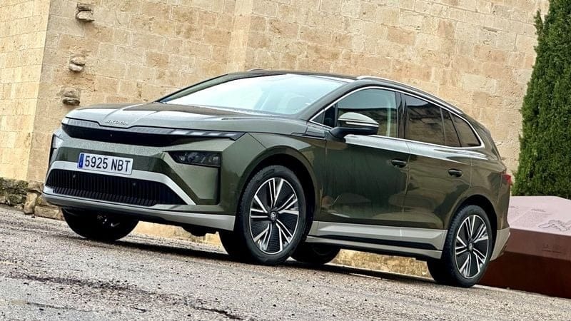 Skoda Enyaq 2026: Το οικογενειακό ηλεκτρικό SUV που απειλεί το Tesla Model Y