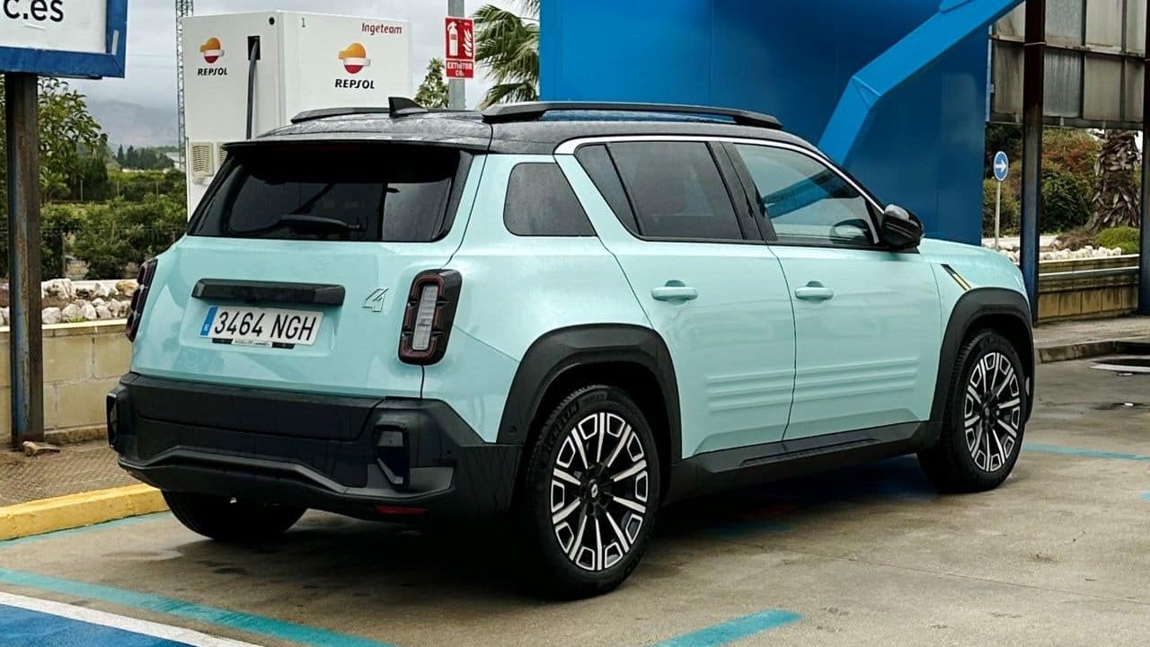 Kia EV2 vs Renault 4 E-Tech: Η μεγάλη μάχη των ηλεκτρικών SUV μόλις ξεκίνησε
