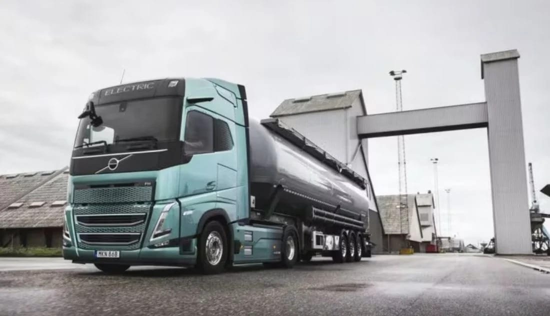 Η Volvo σοκάρει τη βιομηχανία: Ηλεκτρικό φορτηγό με 700 χλμ. αυτονομία βάζει τέλος στην κυριαρχία του ντίζελ