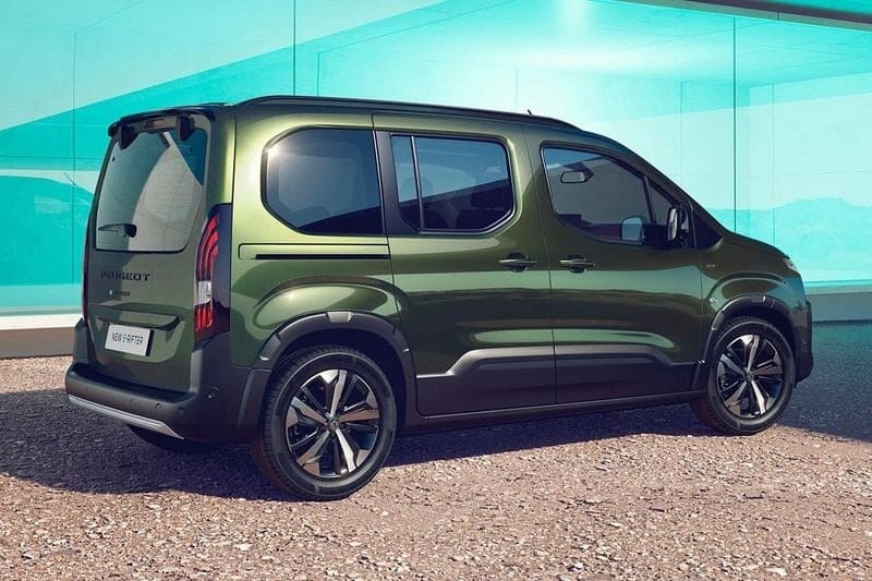 Η Peugeot έχει πλέον 7 ηλεκτρικά μοντέλα: Δες ποιο κρύβει την καλύτερη σχέση αυτονομίας και τιμής