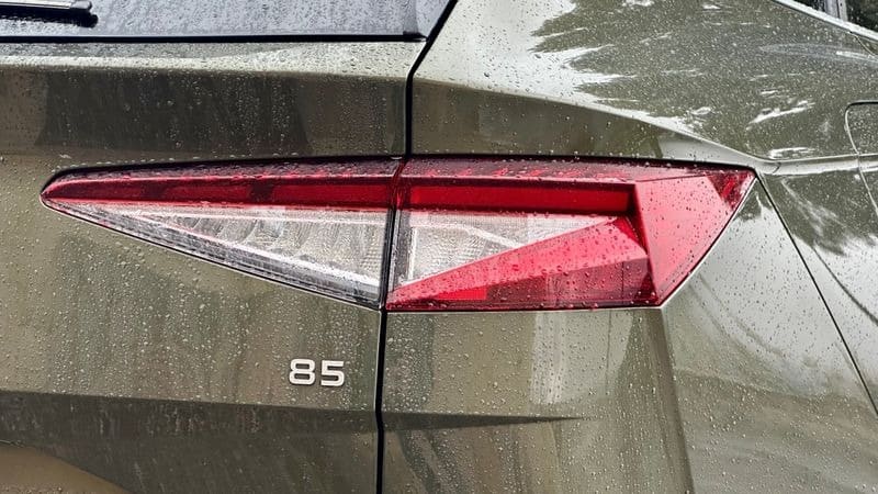 Skoda Enyaq 2026: Το οικογενειακό ηλεκτρικό SUV που απειλεί το Tesla Model Y