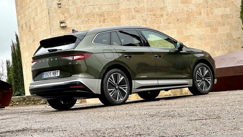 Skoda Enyaq 2026: Το οικογενειακό ηλεκτρικό SUV που απειλεί το Tesla Model Y