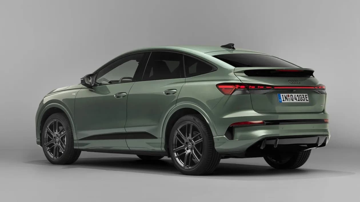 Audi Q4 e-tron 2026: Αυξημένη αυτονομία, νέοι κινητήρες, αναβαθμισμένο εσωτερικό και αμφίδρομη φόρτιση