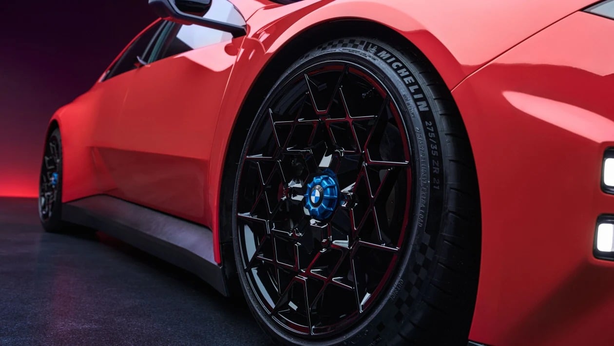 Η νέα BMW M3... τα «σπάει»: 4 ηλεκτροκινητήρες, 1.341 PS και τεχνολογία από το Le Mans