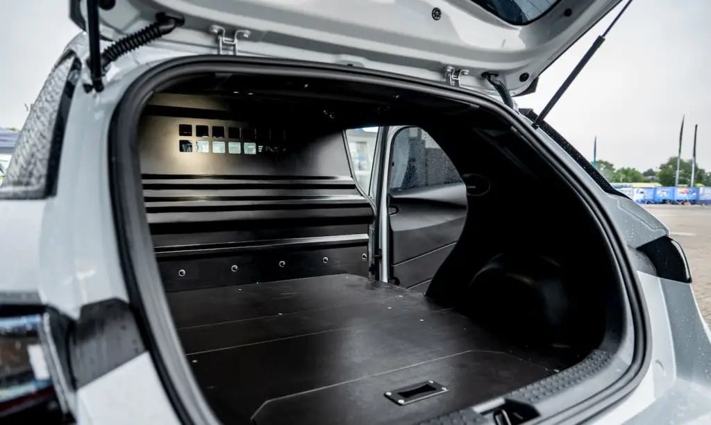 BYD Dolphin Cargo e-Van: Ένα νέο «όπλο» για τις αστικές διανομές