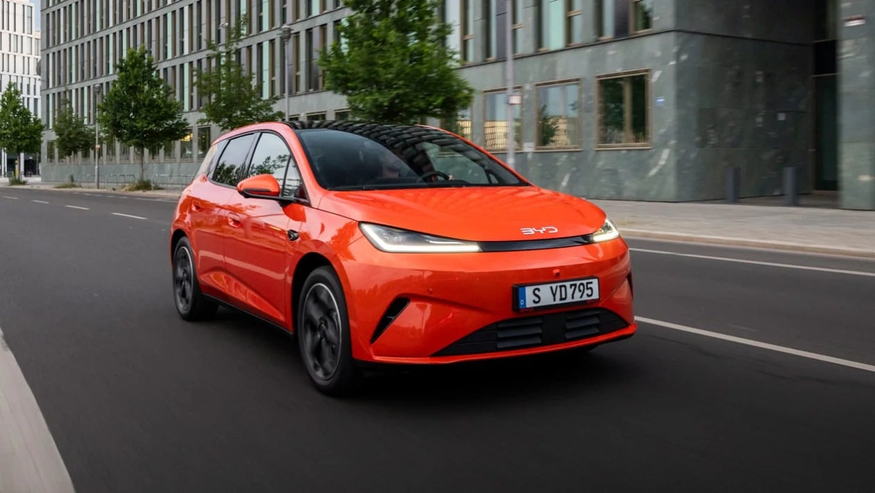 Πάνω από 1.000 χλμ. αυτονομίας σε μικρό hatchback; Η BYD λέει ναι
