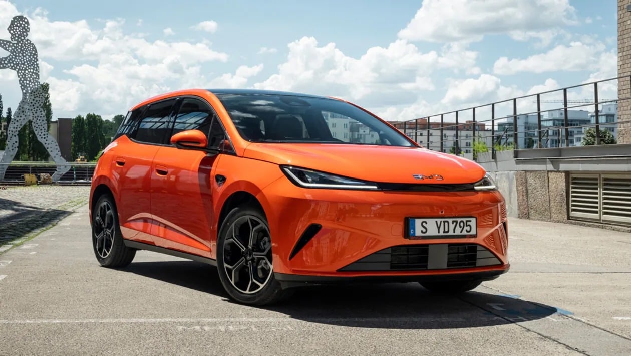 Πάνω από 1.000 χλμ. αυτονομίας σε μικρό hatchback; Η BYD λέει ναι