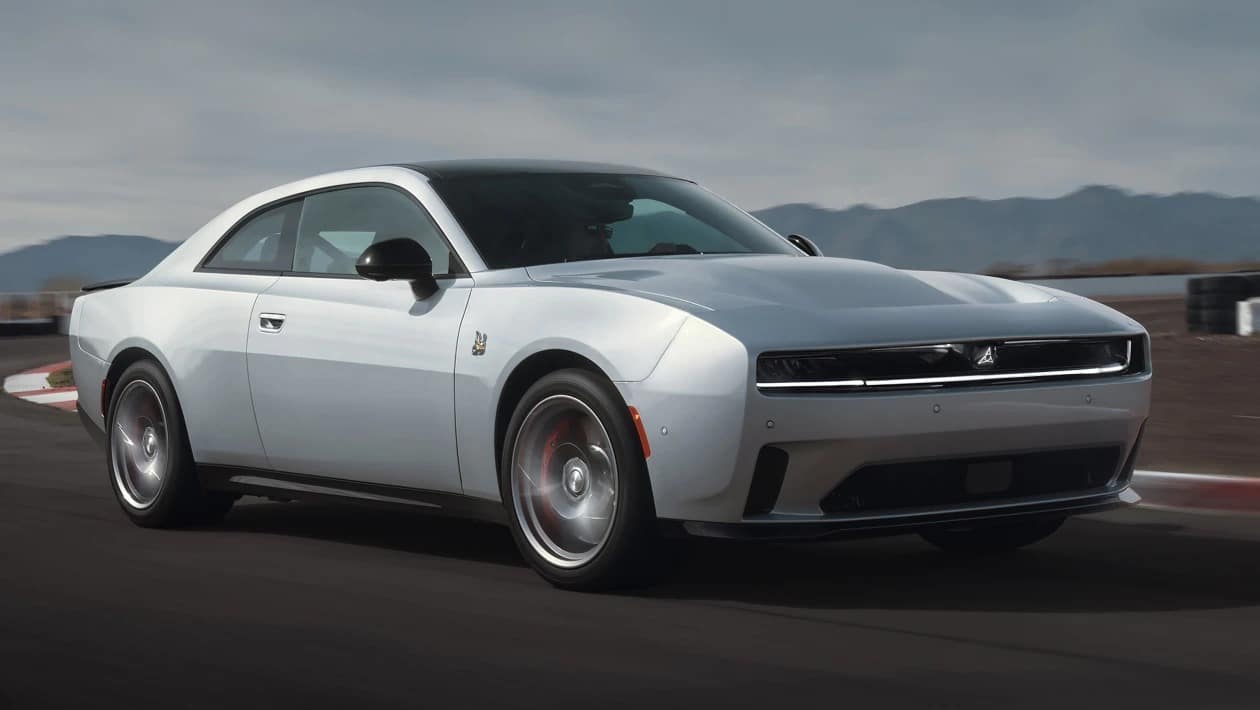 Dodge Charger: Το εμβληματικό muscle car της Αμερικής πατά για πρώτη φορά Ευρώπη