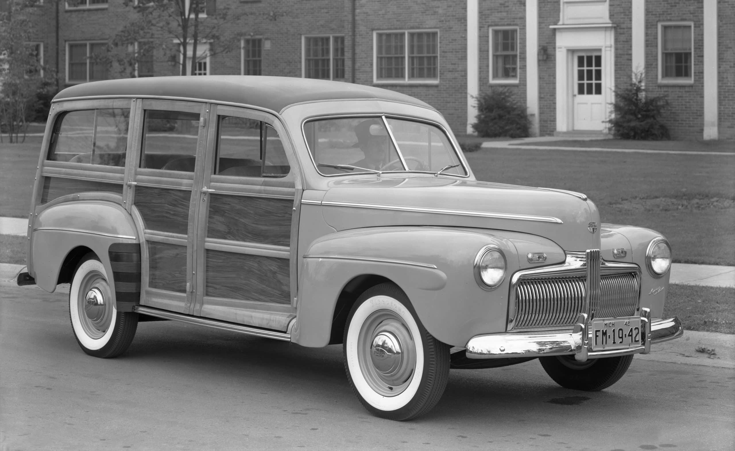 Built Ford Tough: 83 χρόνια σε βάθος 5.200 m για το Super Deluxe Woody