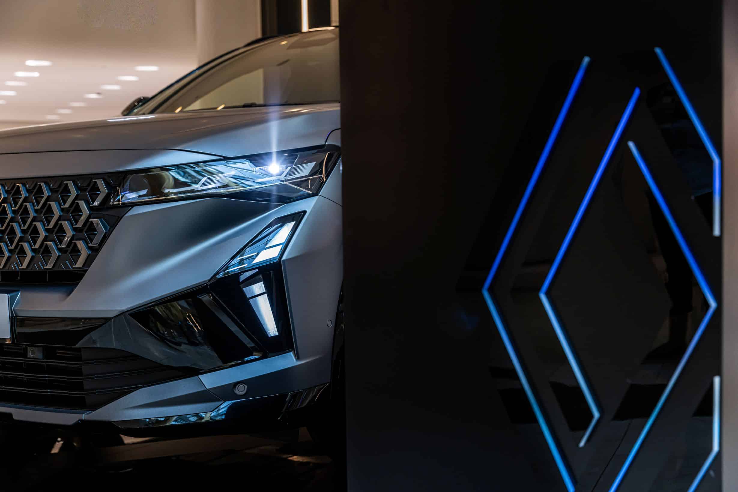 Το Renault Austral, το κορυφαίο γαλλικό C-SUV, στο Golden Hall