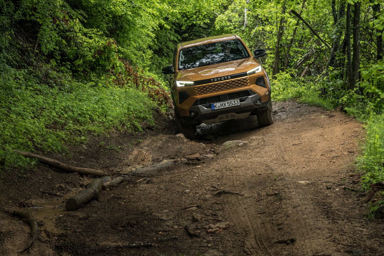 Νέο Toyota Hilux 2026: Υβριδικό και Ηλεκτρικό, πιο προηγμένο από ποτέ