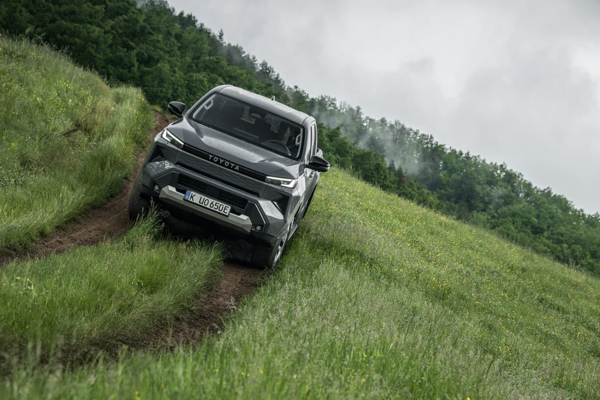 Νέο Toyota Hilux 2026: Υβριδικό και Ηλεκτρικό, πιο προηγμένο από ποτέ