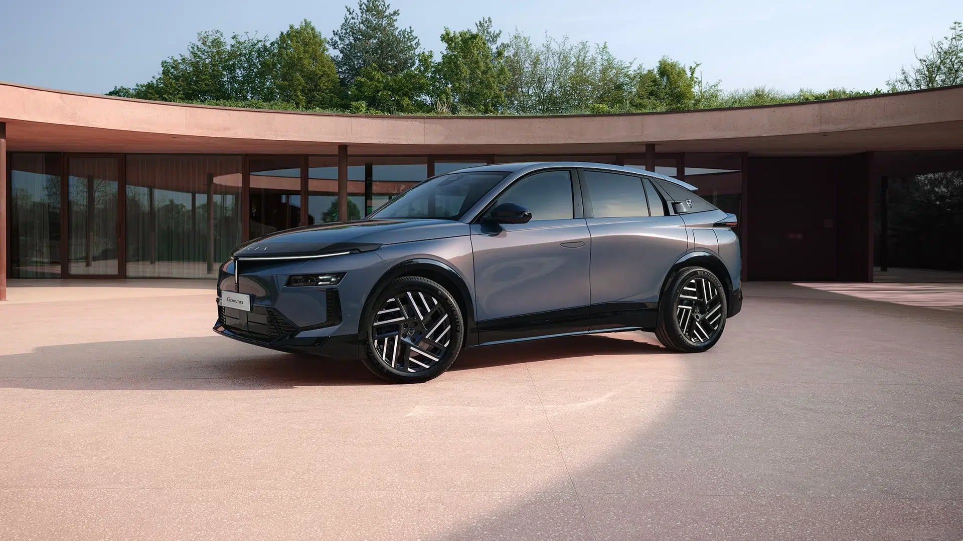 Lancia Gamma: Το νέο ηλεκτρικό SUV προσφέρει αυτονομία ρεκόρ