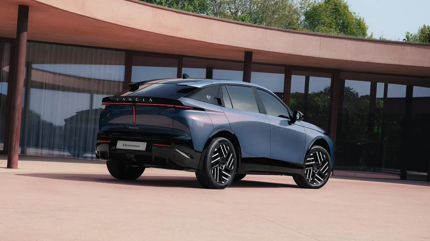 Lancia Gamma: Το νέο ηλεκτρικό SUV προσφέρει αυτονομία ρεκόρ