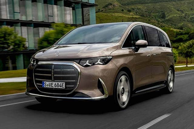 Η Mercedes VLE κάνει το ντεμπούτο της - 740 χλμ. αυτονομία, φόρτιση 15' και πολυτέλεια λιμουζίνας