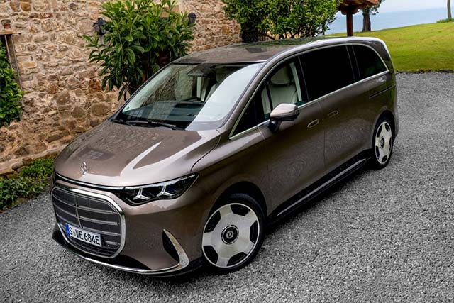 Η Mercedes VLE κάνει το ντεμπούτο της - 740 χλμ. αυτονομία, φόρτιση 15' και πολυτέλεια λιμουζίνας
