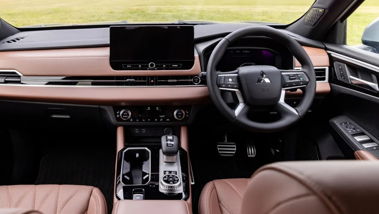 Mitsubishi Outlander PHEV: Το SUV που επιστρέφει για να κυριαρχήσει ξανά στην κατηγορία