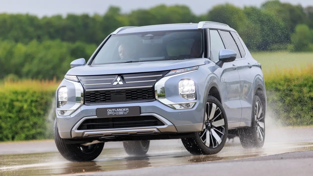 Mitsubishi Outlander PHEV: Το SUV που επιστρέφει για να κυριαρχήσει ξανά στην κατηγορία