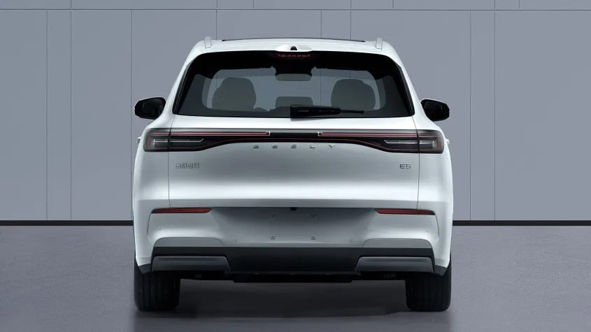 Το νέο Geely EX5 έγινε πισωκίνητο με 328 ίππους