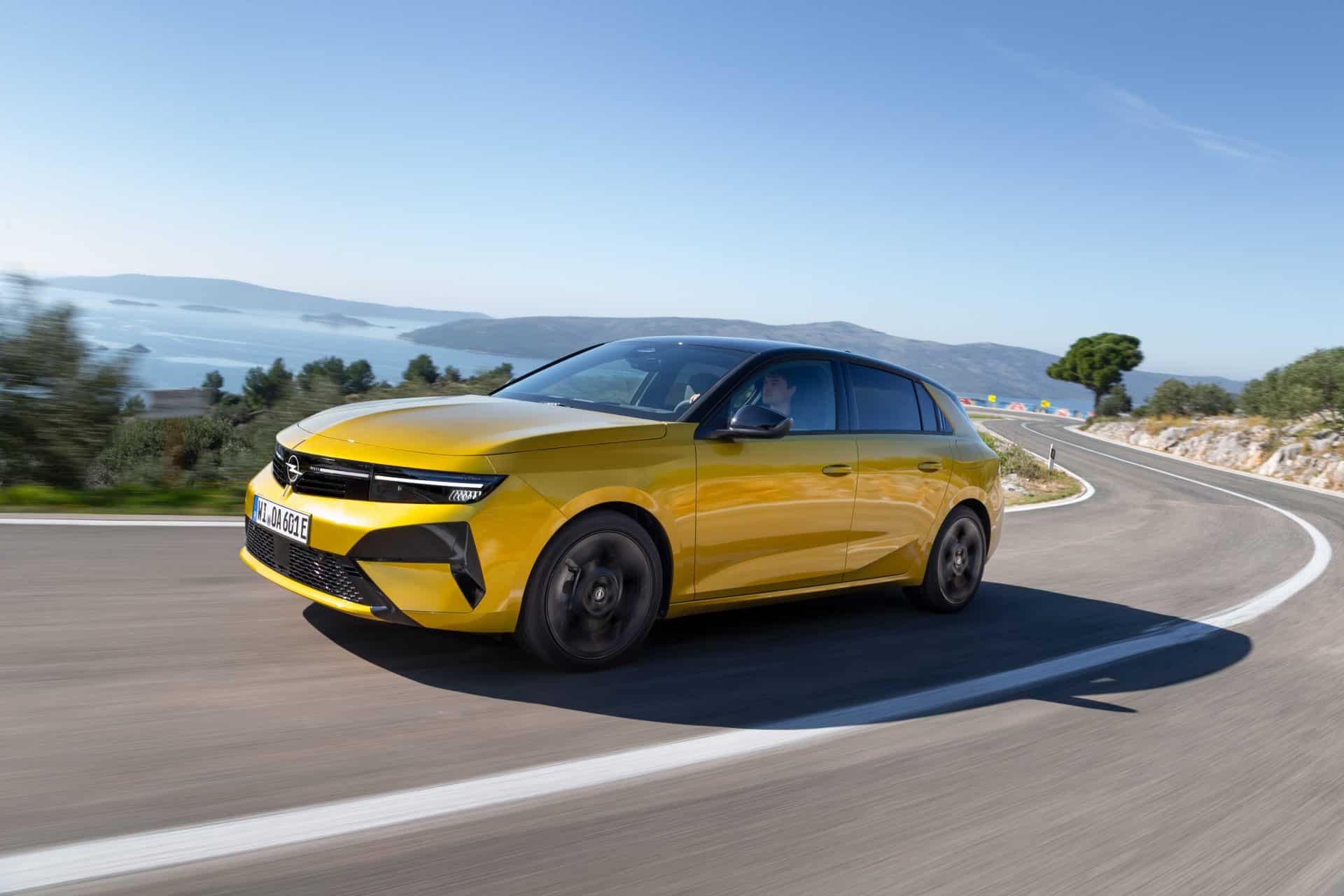 Το νέο Opel Astra έφτασε και είναι διαθέσιμο για παραγγελία - Τιμές και εκδόσεις