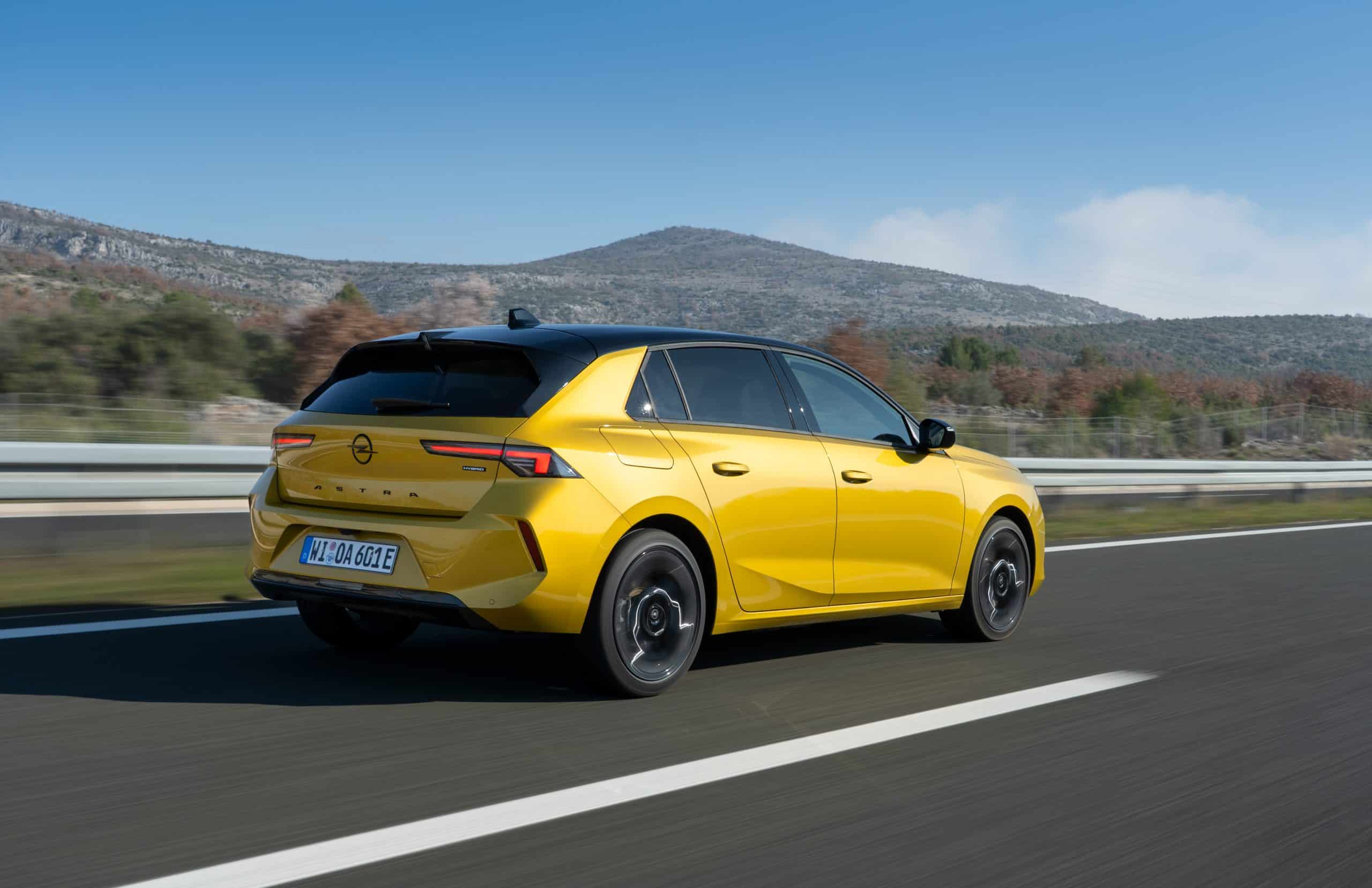 Το νέο Opel Astra έφτασε και είναι διαθέσιμο για παραγγελία - Τιμές και εκδόσεις