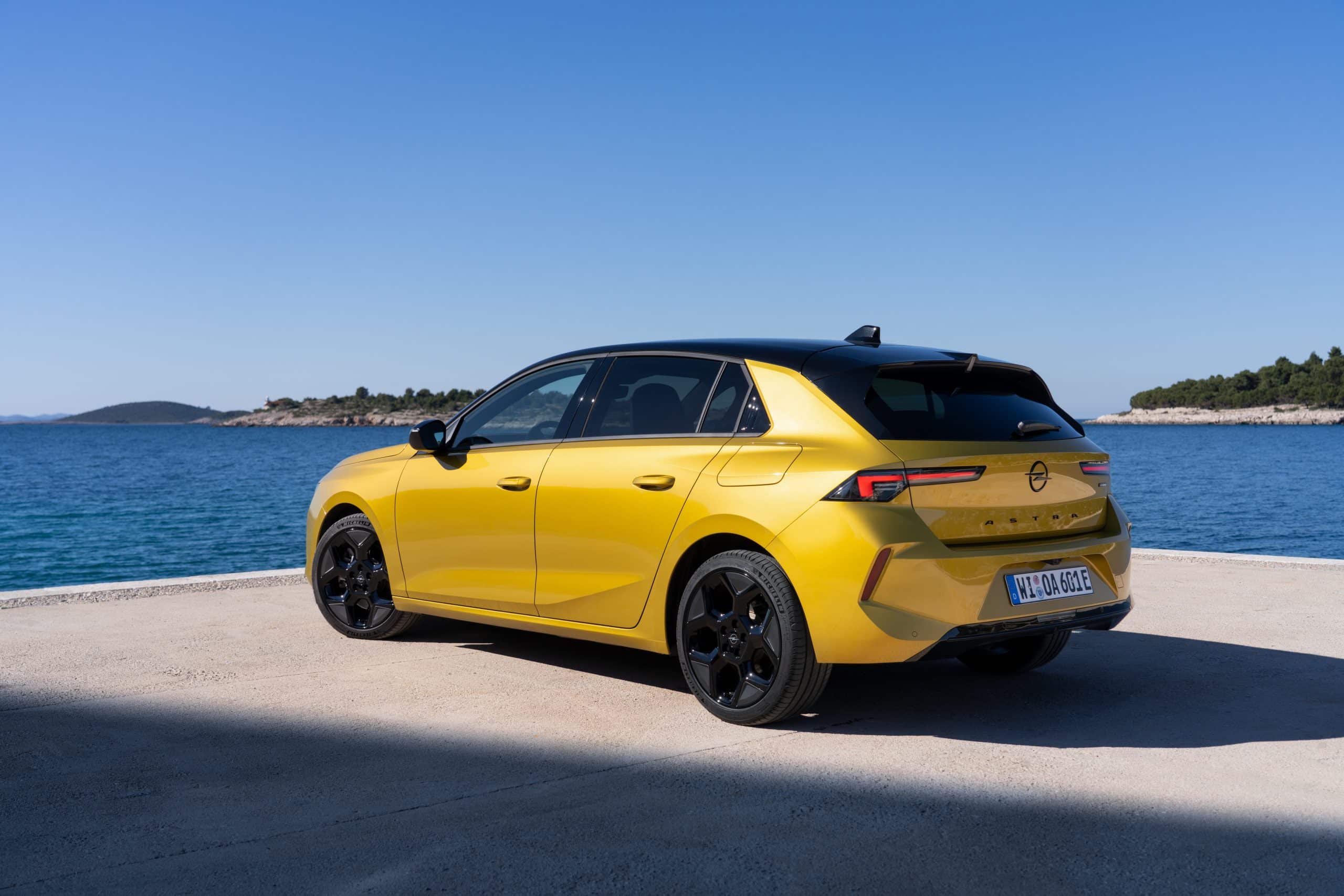 Το νέο Opel Astra έφτασε και είναι διαθέσιμο για παραγγελία - Τιμές και εκδόσεις