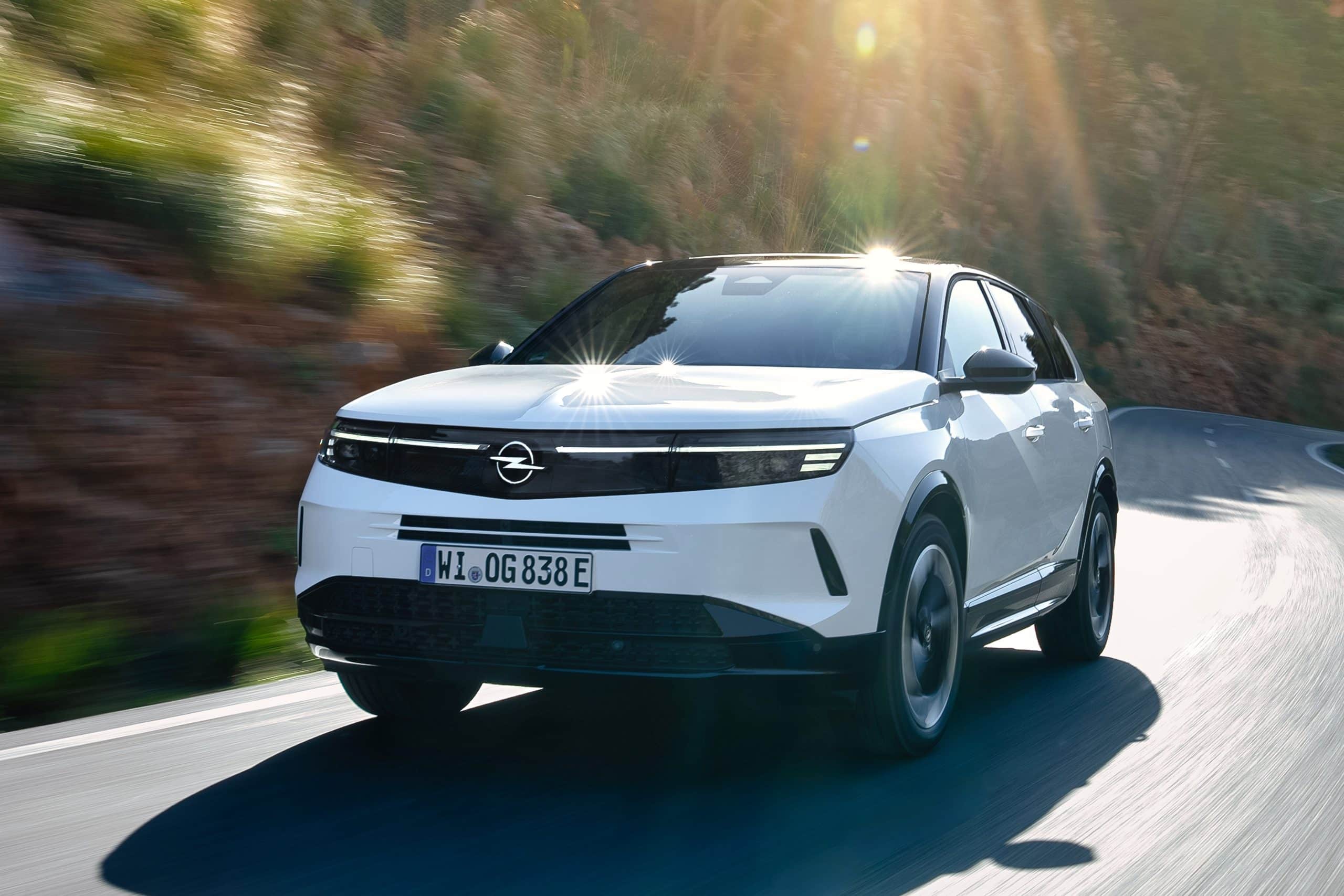 Opel Grandland: Το κορυφαίο SUV από το Eisenach δίνει έμφαση στη βιωσιμότητα