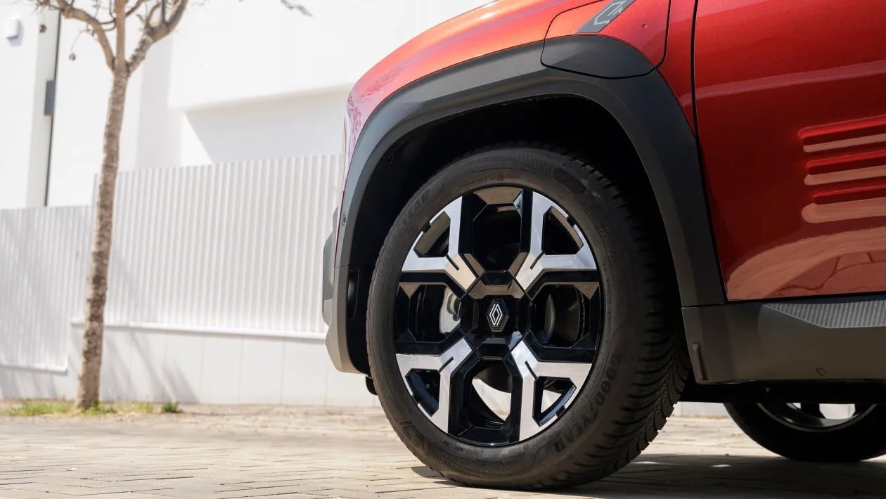 Renault 4 Plein Sud: Το ηλεκτρικό SUV που φέρνει το καλοκαίρι