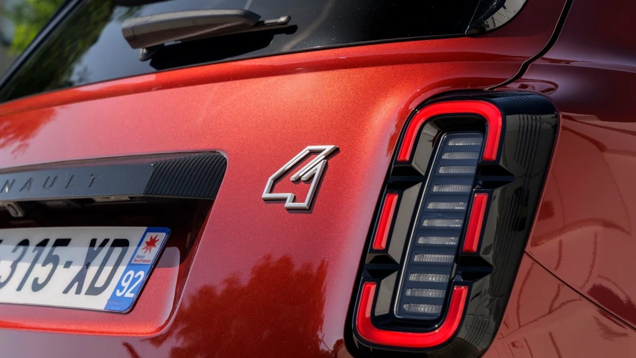 Renault 4 Plein Sud: Το ηλεκτρικό SUV που φέρνει το καλοκαίρι