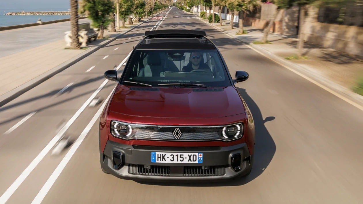 Renault 4 Plein Sud: Το ηλεκτρικό SUV που φέρνει το καλοκαίρι