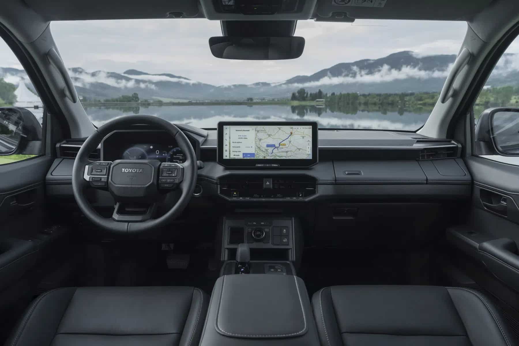 Το Toyota Hilux μπήκε στη πρίζα