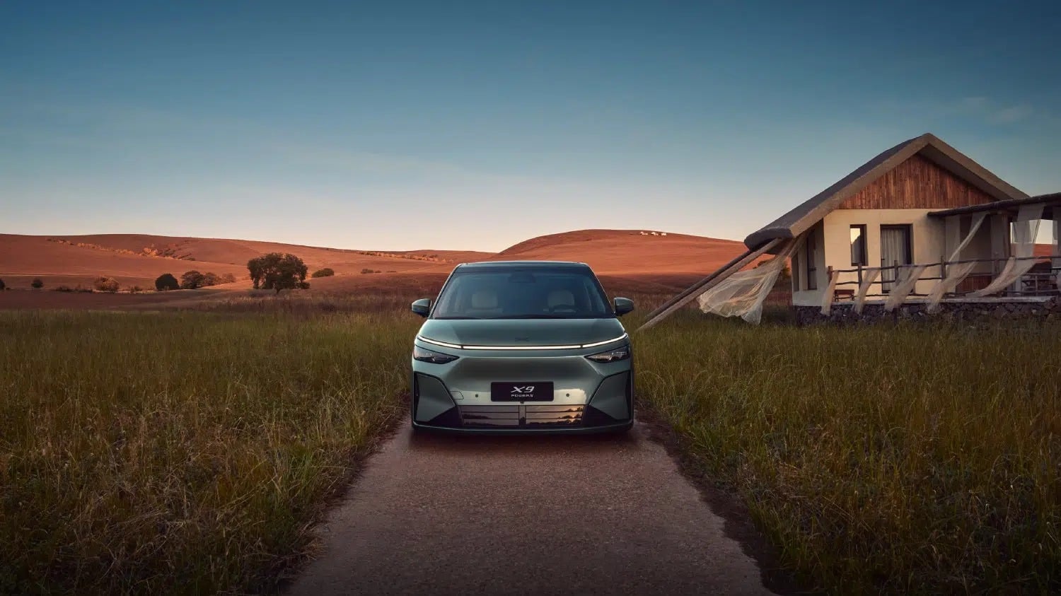 Xpeng X9: Το premium ηλεκτρικό minivan με 615 χλμ. αυτονομία, ξεκινά την ευρωπαϊκή του πορεία
