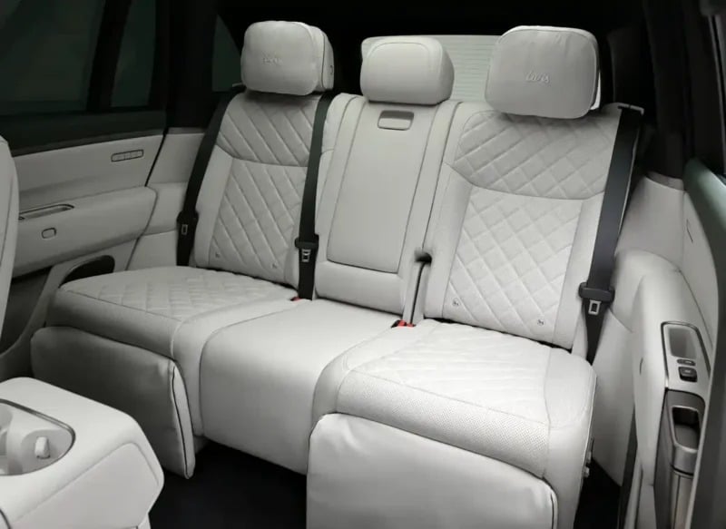 Li Auto L8 2026: Νέα έκδοση με 1.670 χλμ. αυτονομίας, προηγμένα συστήματα AI και κορυφαία άνεση