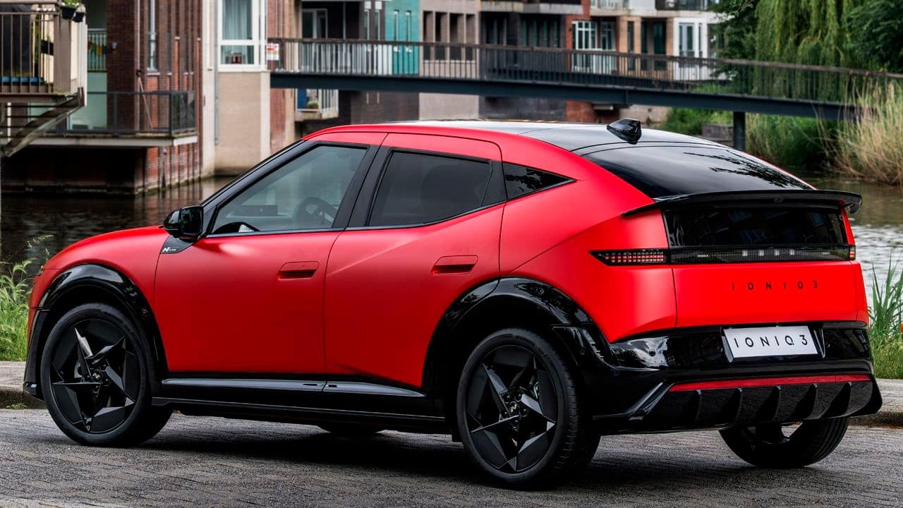 Hyundai IONIQ 3: Έρχεται Ευρώπη με 496 χλμ. αυτονομία, φόρτιση σε 29' και τιμή κάτω από €30.000 