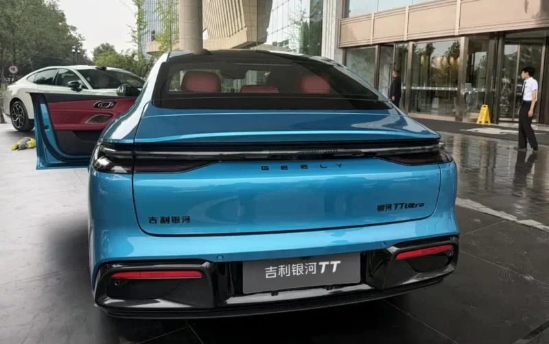 Geely Galaxy TT Ultra: Το νέο ηλεκτρικό sedan των 578 PS που βάζει στο στόχαστρο την Tesla