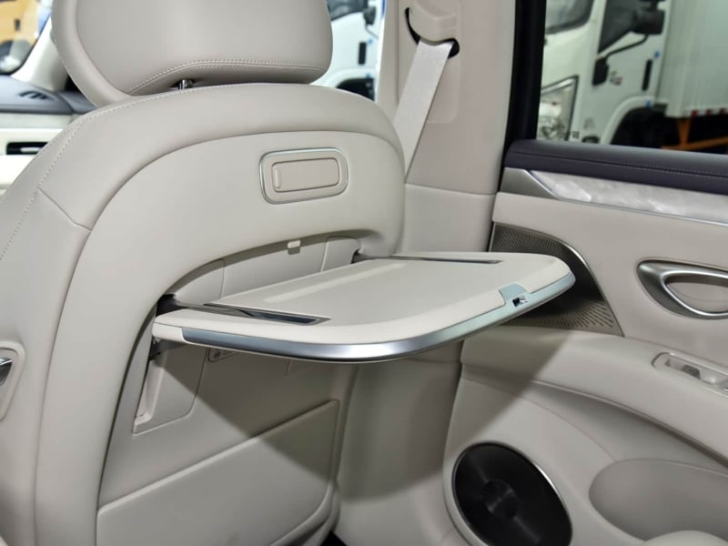 Νέο BYD Seal 08: Έρχεται να ταράξει τα νερά με έως 694 PS, αυτονομία 1.660 χλμ. και τιμή-έκπληξη