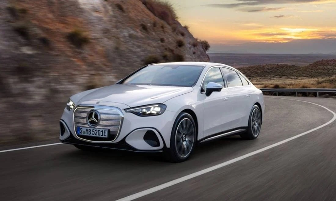 Νέα ηλεκτρική Mercedes C-Class: Αυτονομία έως 630 χλμ. και κορυφαία άνεση στις πρώτες δοκιμές [video]