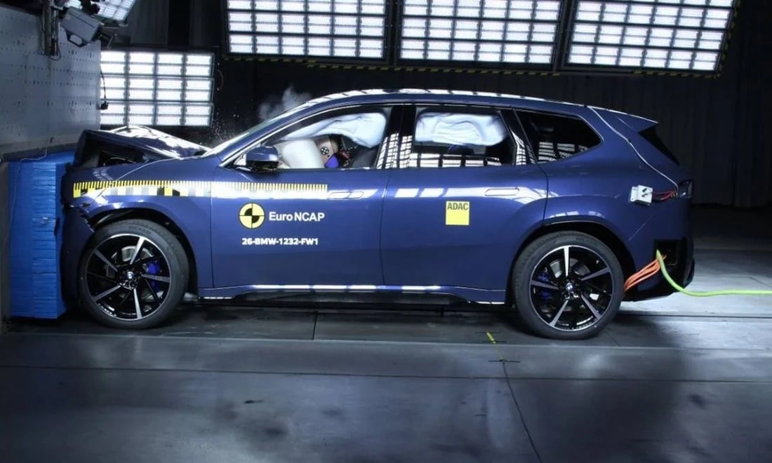 BMW iX3: Πέντε αστέρια στις νέες και αυστηρότερες δοκιμές Euro NCAP 2026