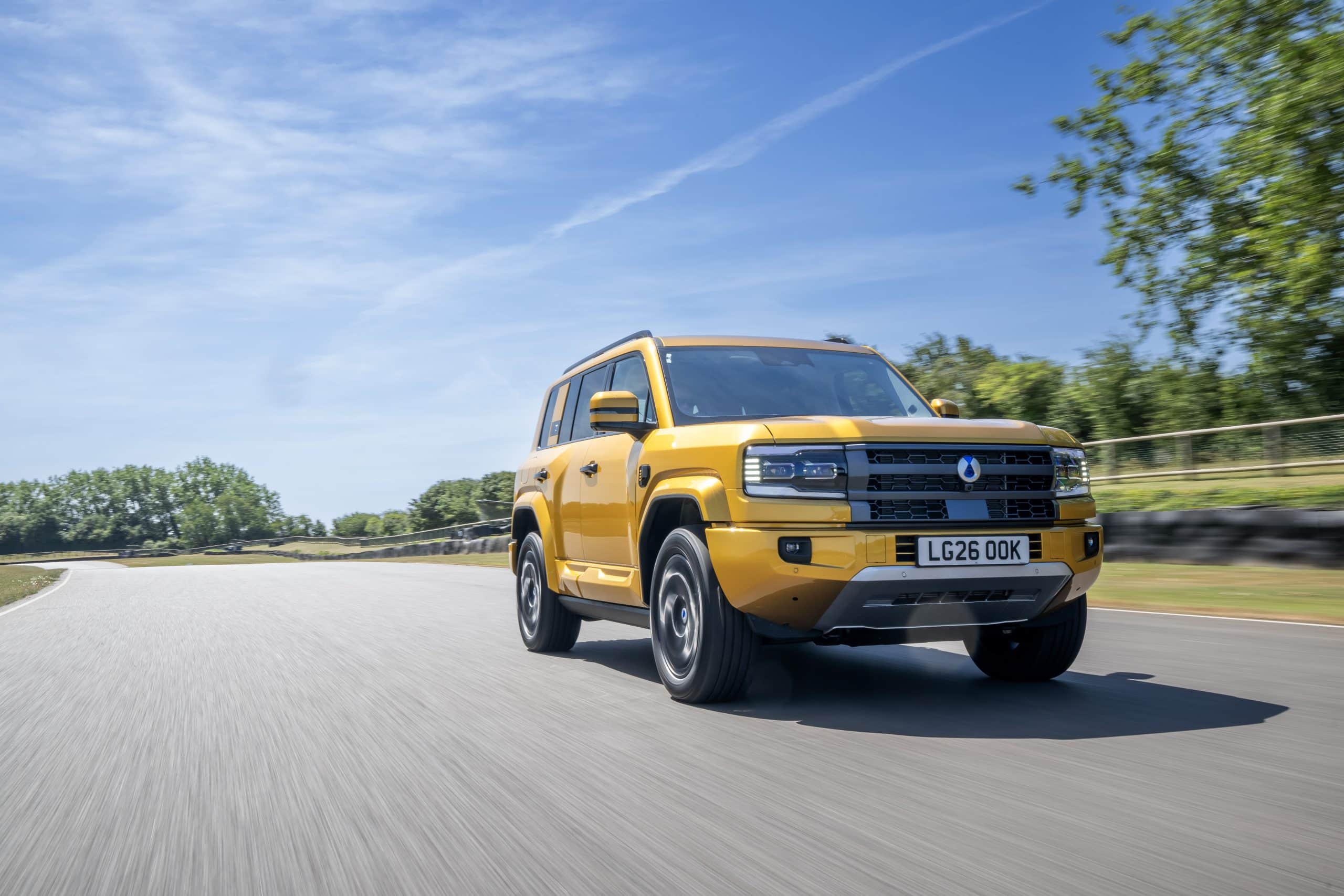 Ευρωπαϊκή πρεμιέρα για το νέο SUV της DENZA BAO 5