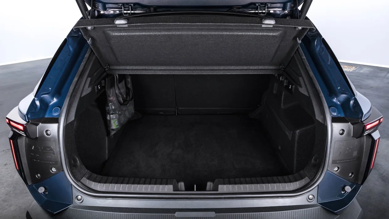 Νέο Dacia Striker: Το υβριδικό station wagon που απειλεί τα SUV με τιμή έκπληξη