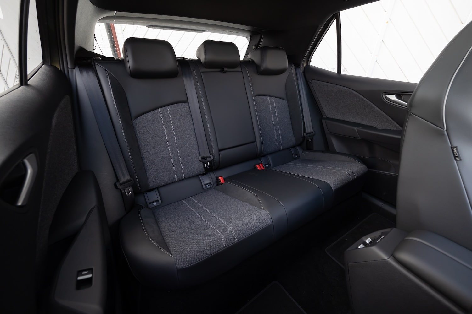 Νέο ID.3 Neo: Η ηλεκτρική απάντηση της Volkswagen στα Tesla Model 3 και BYD Dolphin