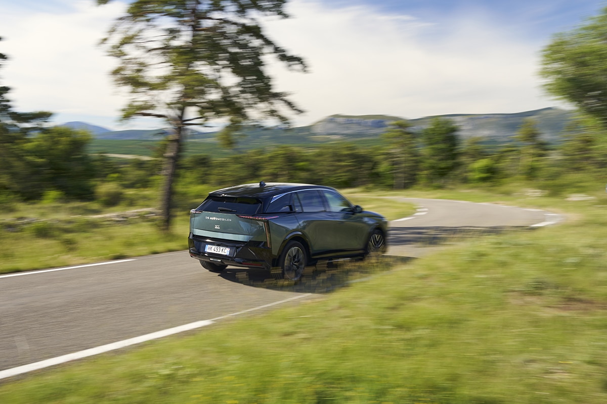 DS Number 7: Το γαλλικό ηλεκτρικό SUV που θέλει να γίνει ο νέος βασιλιάς της κατηγορίας