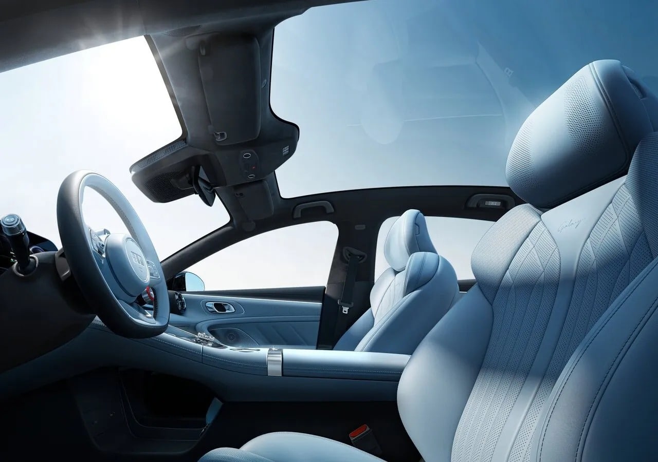 Η Geely «ταπώνει» τον ανταγωνισμό! Νέο ηλεκτρικό με αυτονομία 725 χλμ. και επαναστατικό σύστημα 16 σε 1