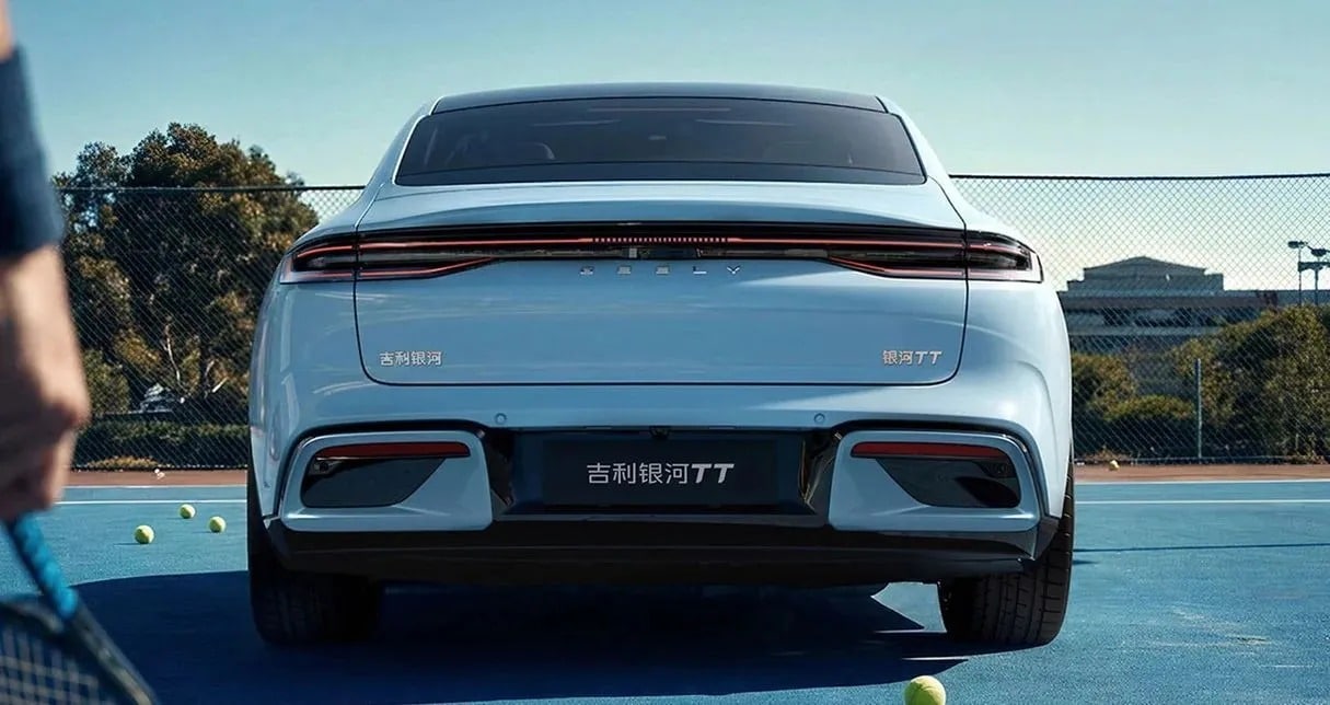Η Geely «ταπώνει» τον ανταγωνισμό! Νέο ηλεκτρικό με αυτονομία 725 χλμ. και επαναστατικό σύστημα 16 σε 1