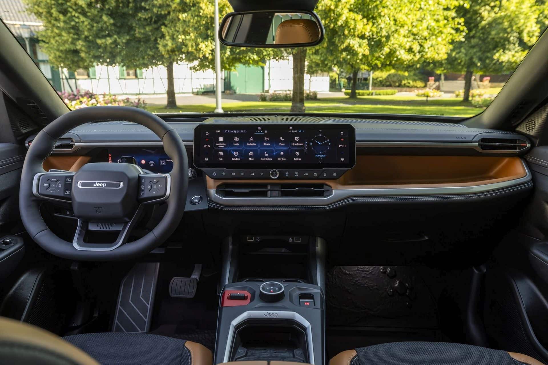 Νέο Jeep Compass 4xe AWD: Ηλεκτρικό SUV 375 ίππων με αυτονομία 606 χλμ. και πραγματικές off-road δυνατότητες