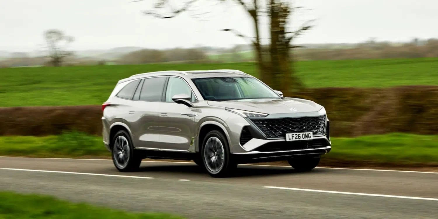 MG: Ημι-στερεές μπαταρίες και τρία νέα PHEV SUV έρχονται έως το 2027