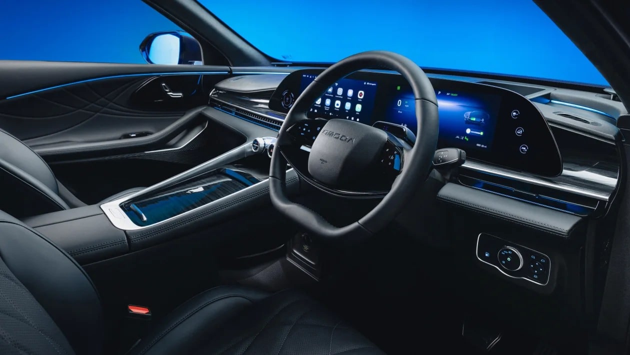 Νέο Omoda 9 Black Noble 2026: Περισσότερη πολυτέλεια, 449 PS και ηλεκτρική αυτονομία έως 145 χλμ