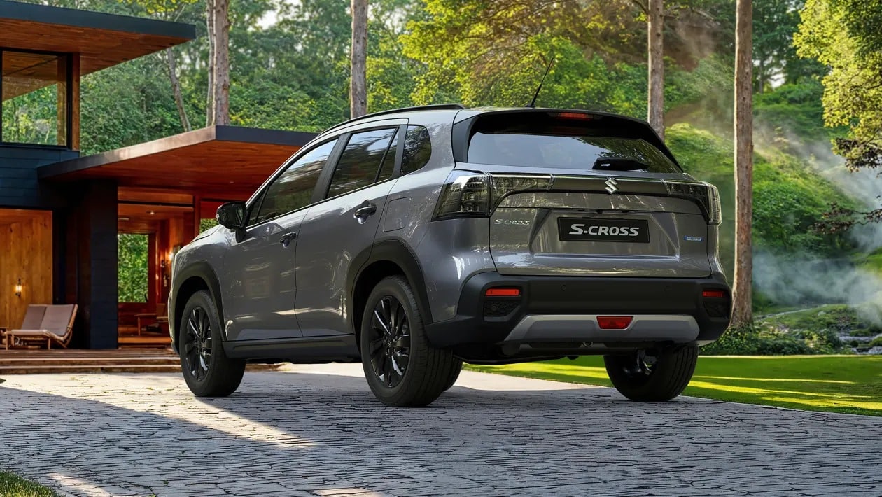 Suzuki Vitara Kuro και S-Cross Kuro: Οι νέες μαύρες εκδόσεις που τραβούν τα βλέμματα