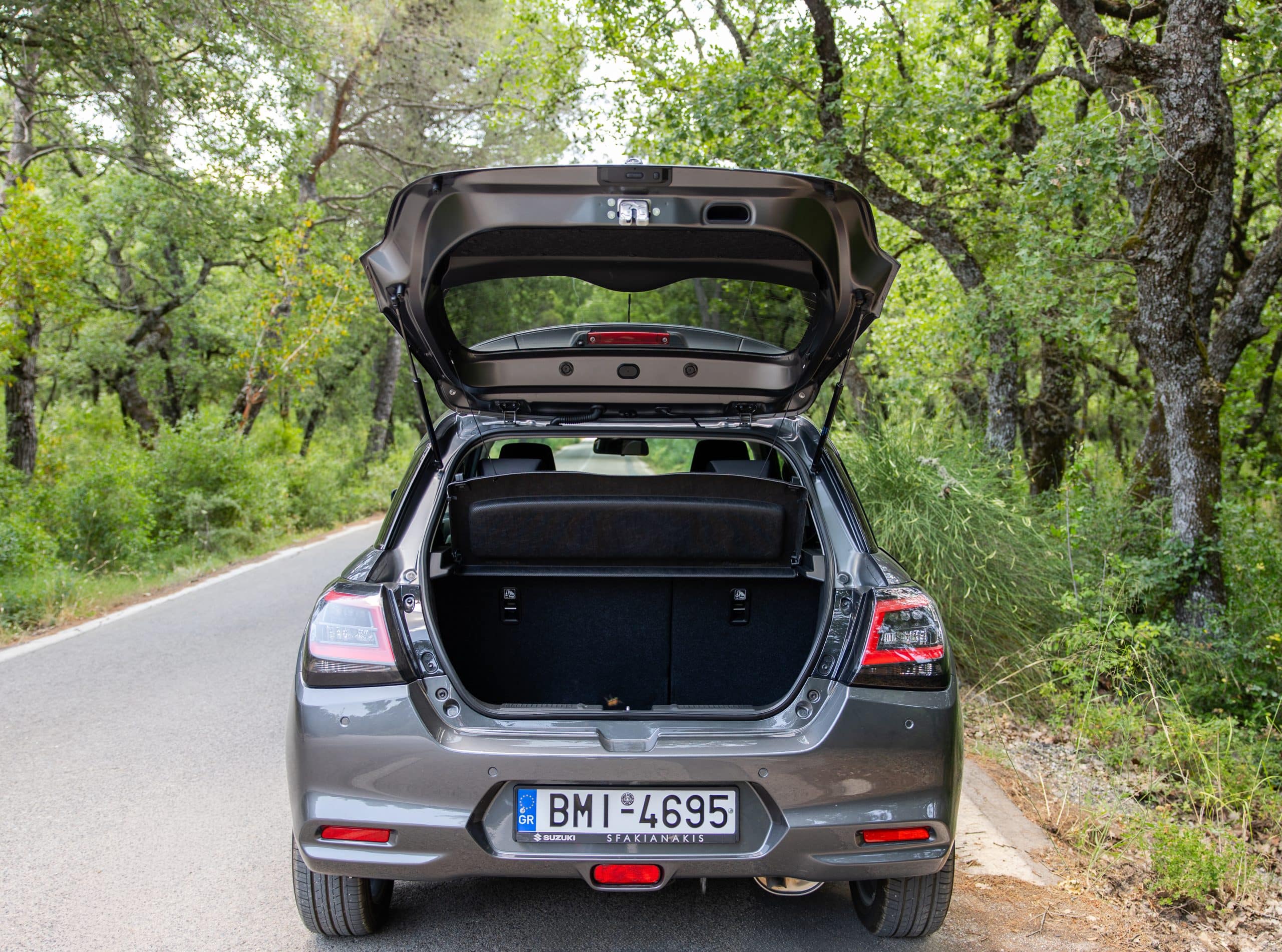 Δοκιμή Suzuki Swift 1.2 Hybrid 4WD: Ο τελευταίος των πιστών
