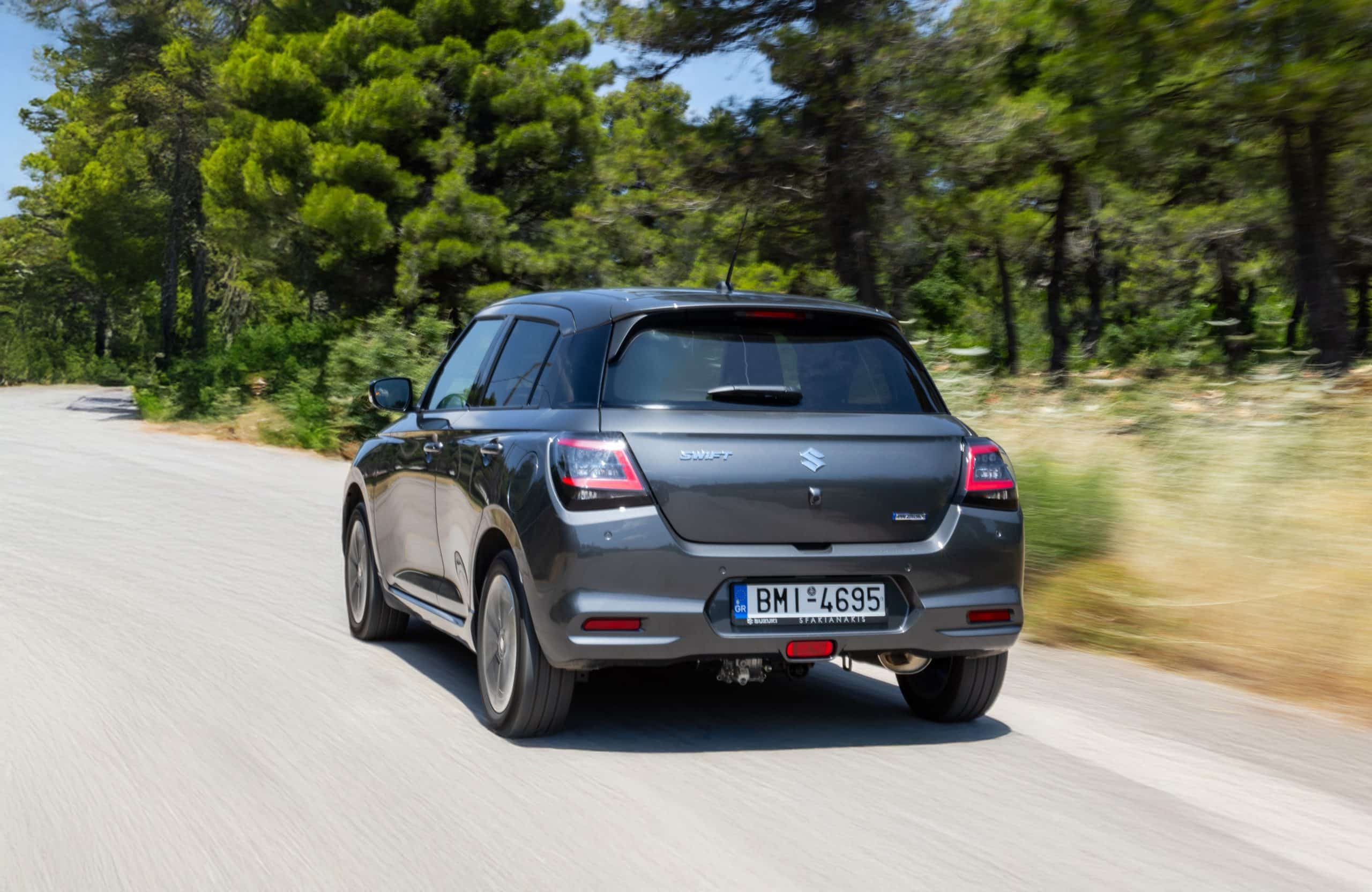 Δοκιμή Suzuki Swift 1.2 Hybrid 4WD: Ο τελευταίος των πιστών